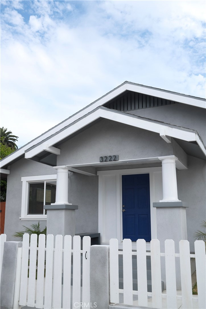 Properties 1 3222 E 10th Street