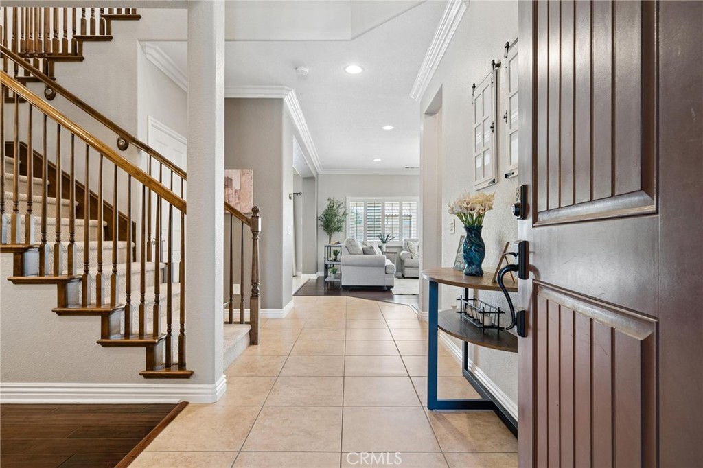 16948 White Pine Way