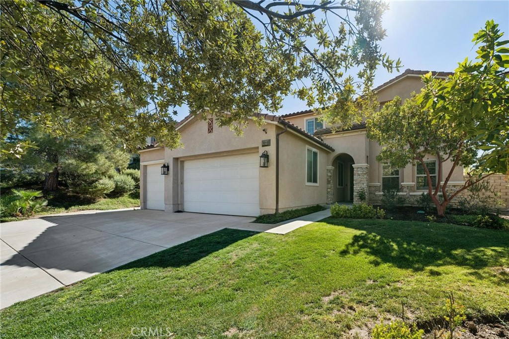 16948 White Pine Way