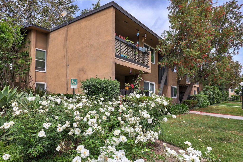 12200 Montecito G205
