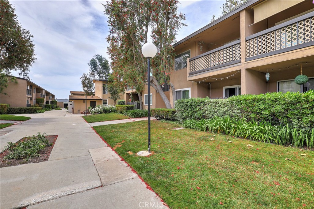 12200 Montecito G205
