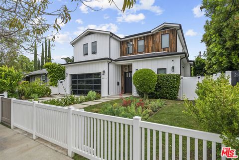 Photo of 5314 Willis Avenue, Sherman Oaks, CA 91411 (MLS # 26778963)