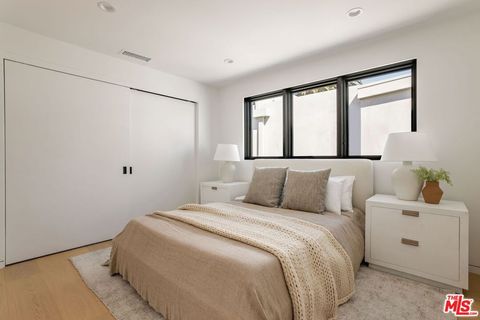 Tiny photo for 822 Superba Avenue, Venice, CA 90291 (MLS # 26659839)