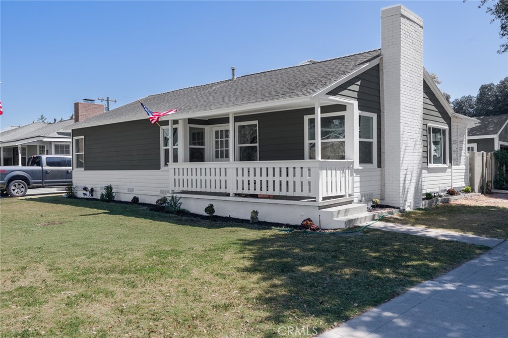 200 N Alberta Place