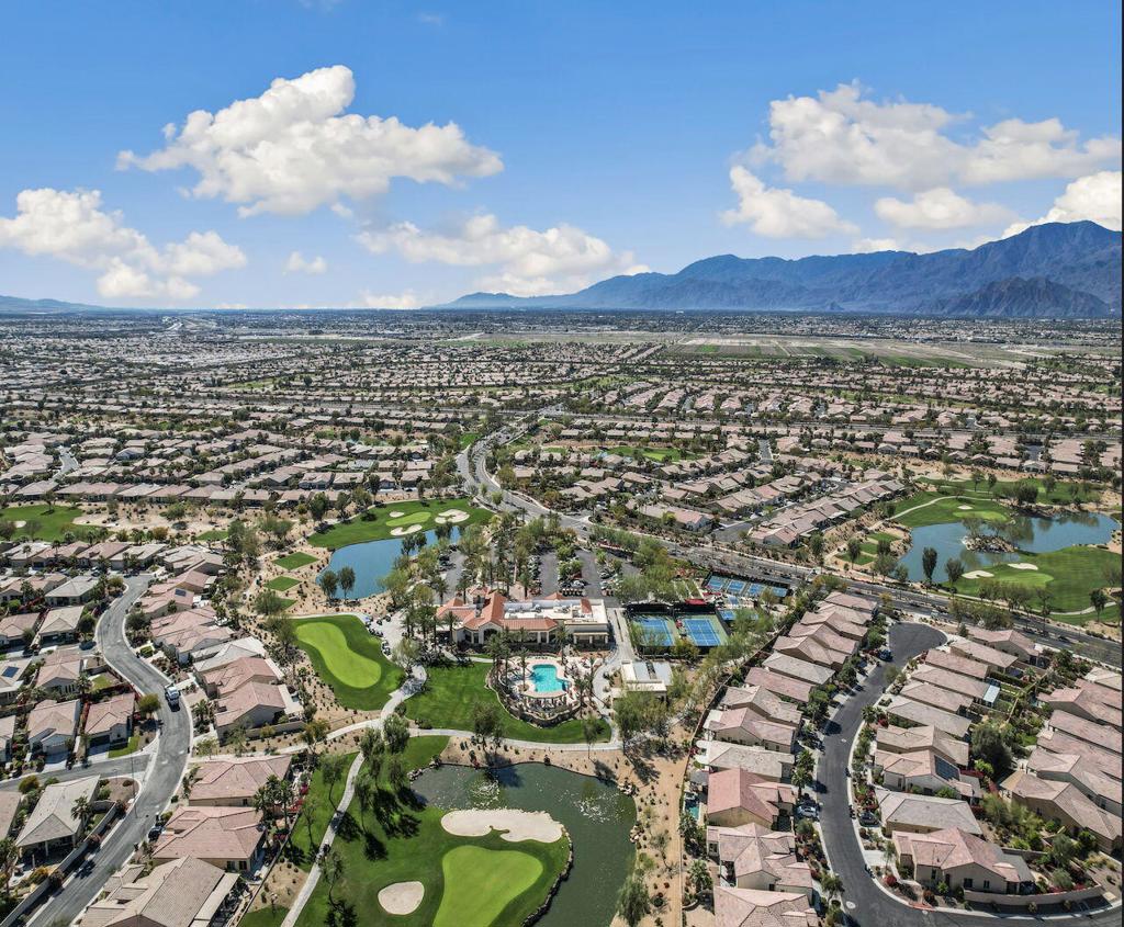 80579 Avenida Camarillo
