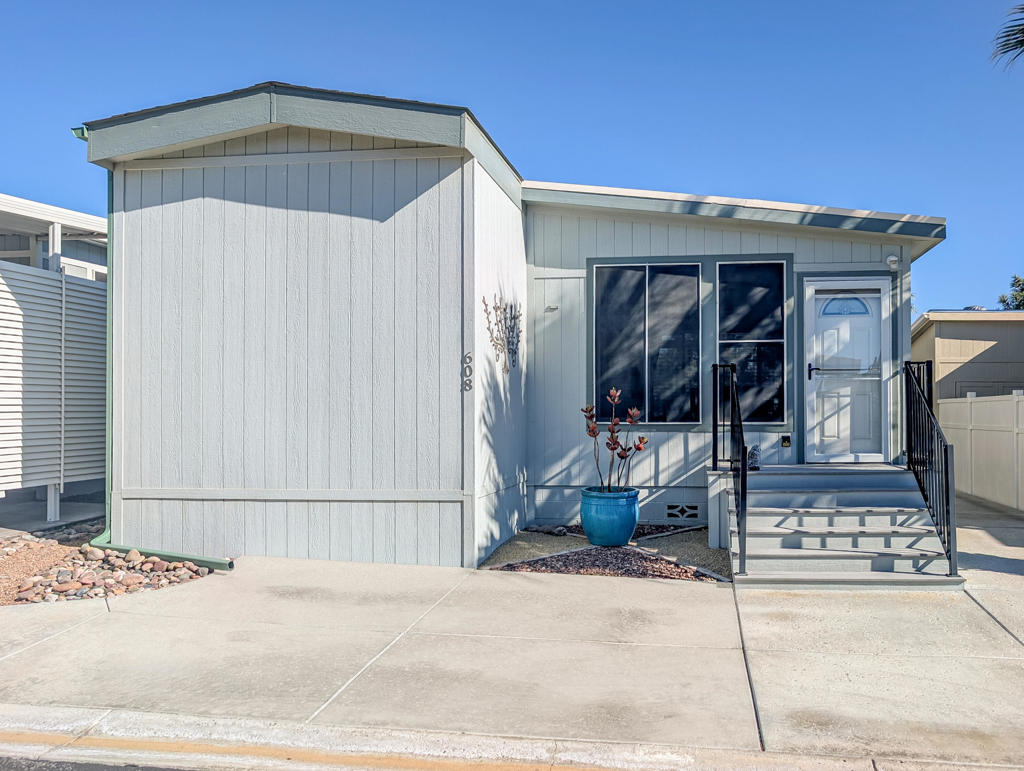 70200 Dillon Road 608