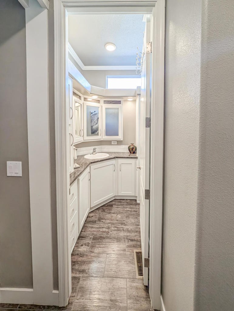 Not Applicable-1 - Manufactured In Park