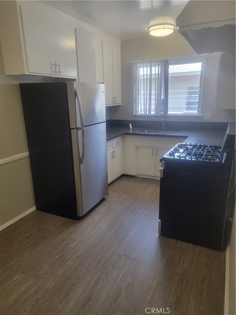 Properties 3 5309 Whitsett Avenue 3
