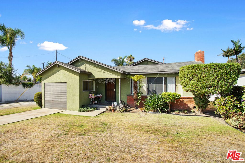 Photo of 4373 Mcconnell Boulevard, Los Angeles, CA 90066 (MLS # 26636633)