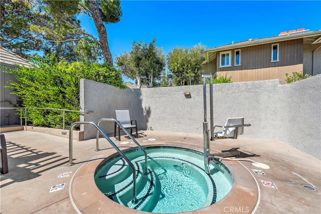 Newport Beach, California 92660, United States, 3 Bedrooms Bedrooms, ,3 BathroomsBathrooms,Residential,Active,162405