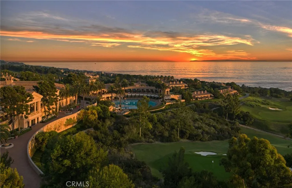 Newport Beach, California 92660, United States, 3 Bedrooms Bedrooms, ,3 BathroomsBathrooms,Residential,Active,162405