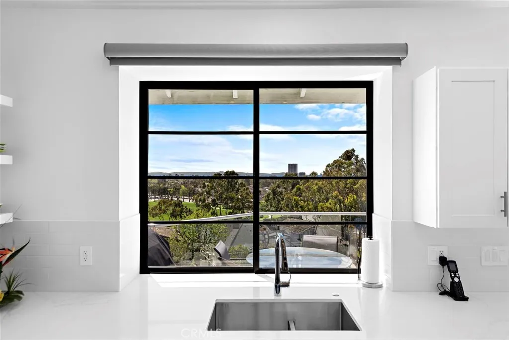 Newport Beach, California 92660, United States, 3 Bedrooms Bedrooms, ,3 BathroomsBathrooms,Residential,Active,162405