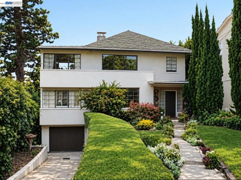 Photo of 981 Vermont St ST, Oakland, CA 94610 (MLS # 41150468)