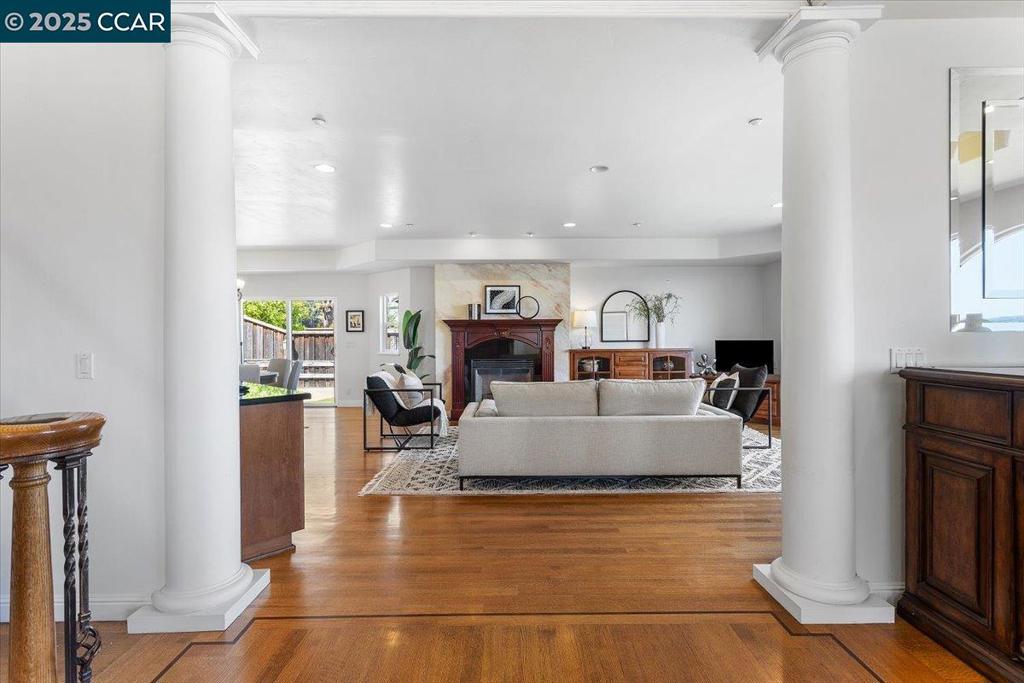 CHABOT ESTATES - Residential