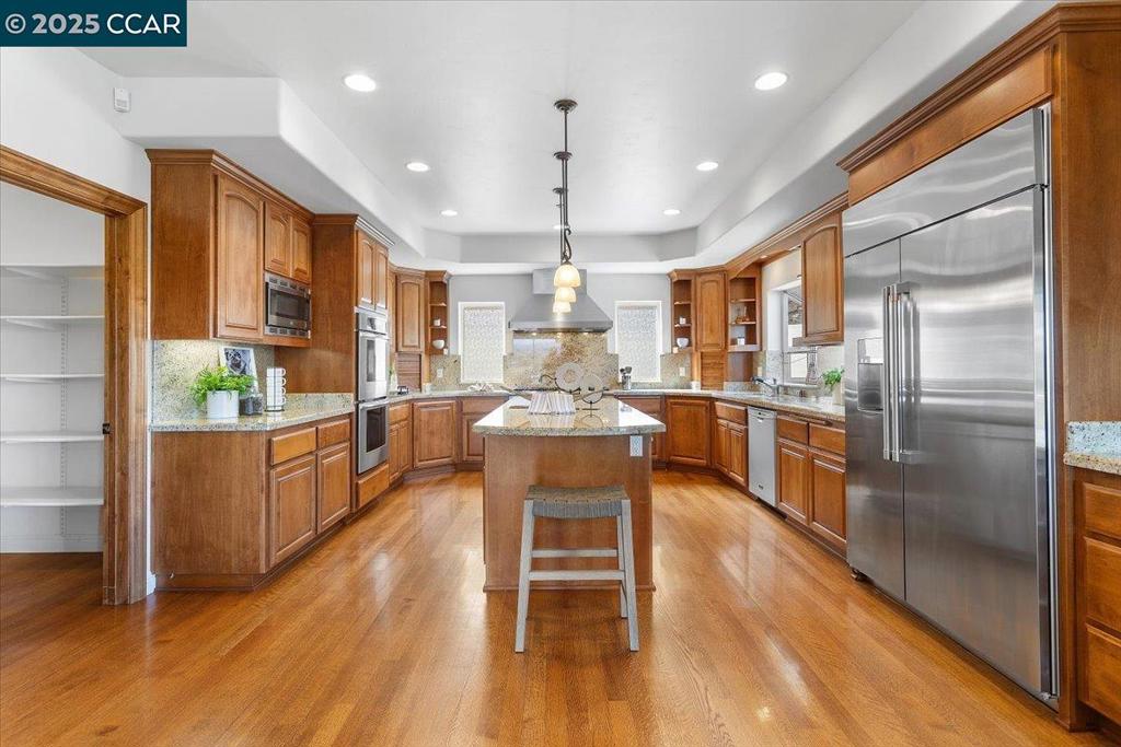 CHABOT ESTATES - Residential