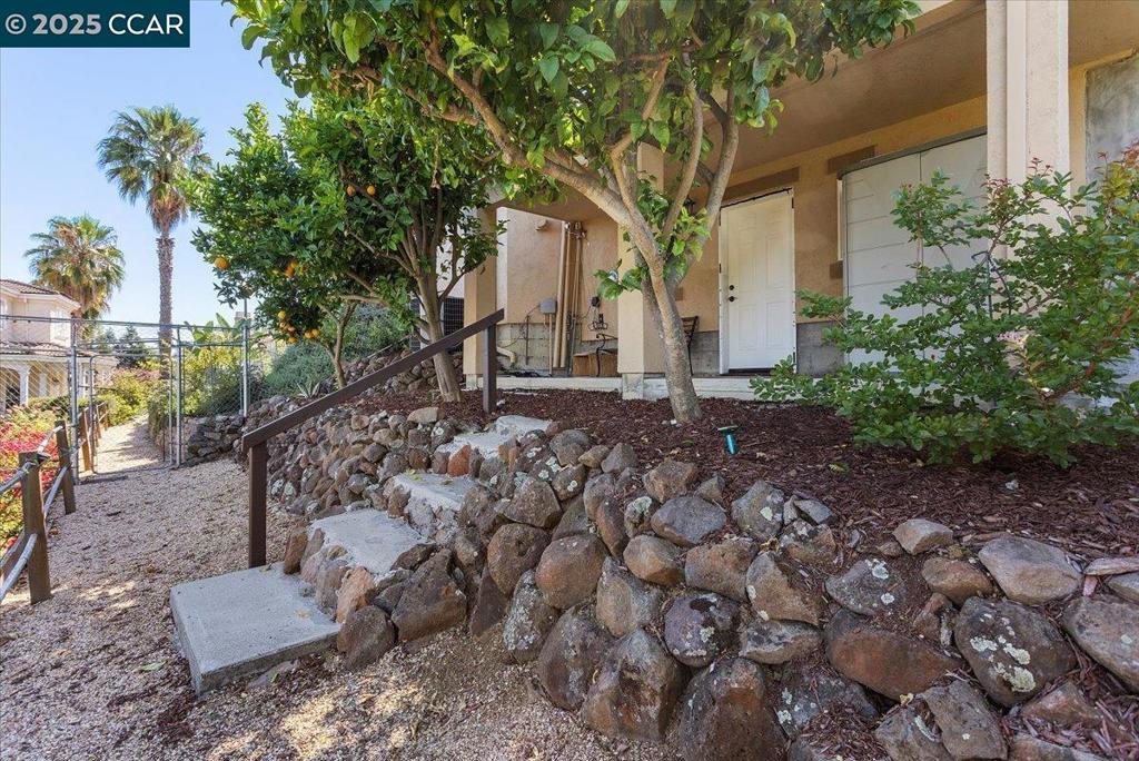 CHABOT ESTATES - Residential
