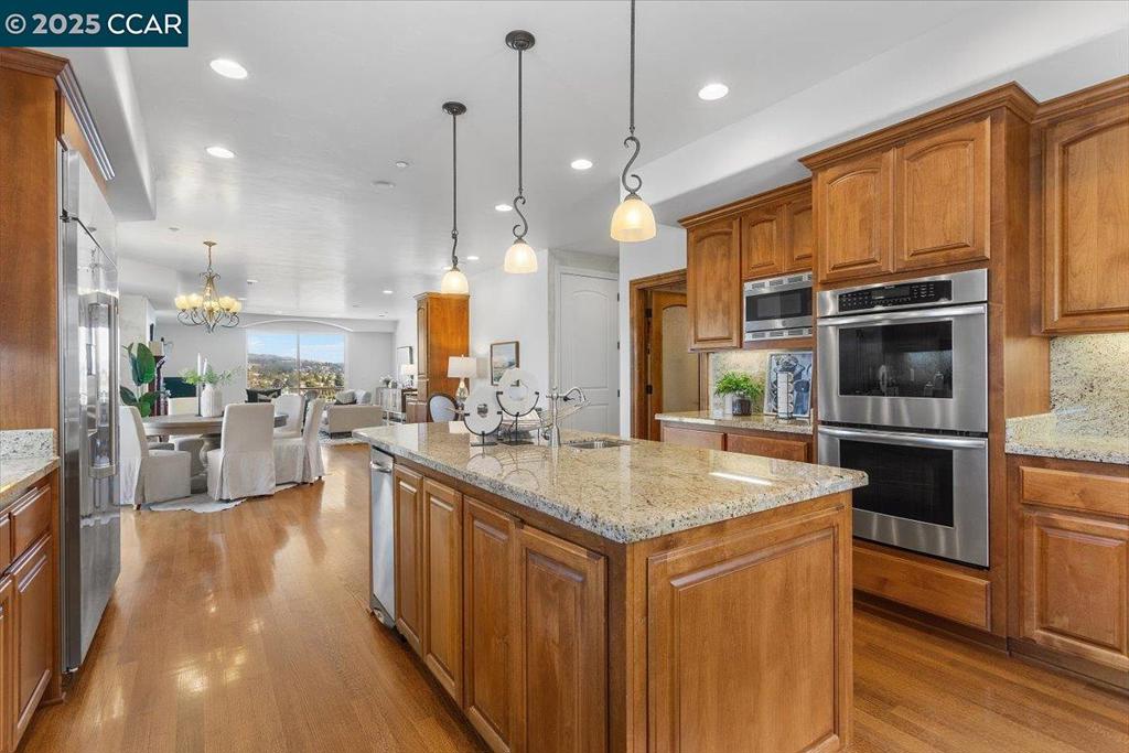 CHABOT ESTATES - Residential