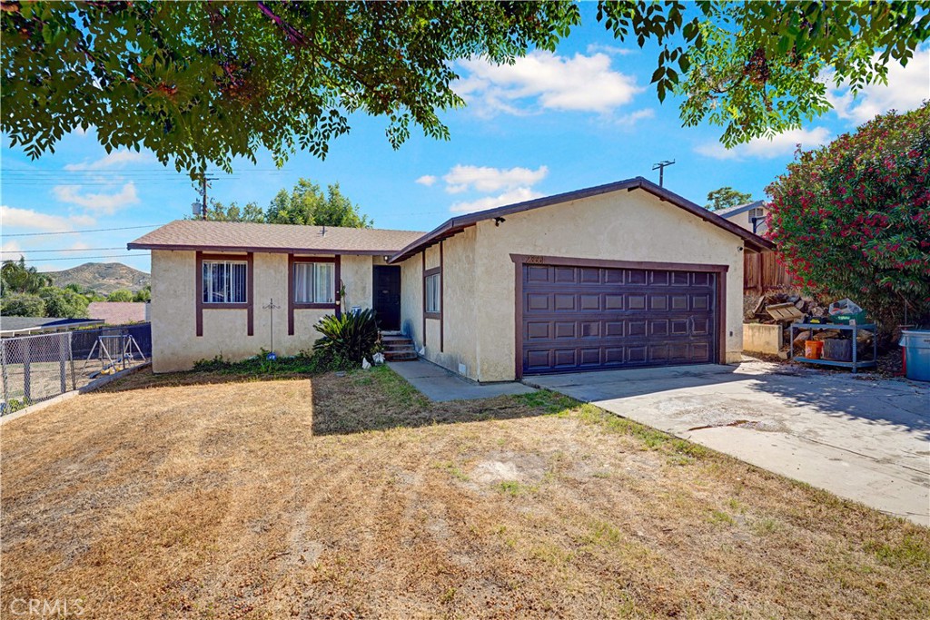 23551 Vista