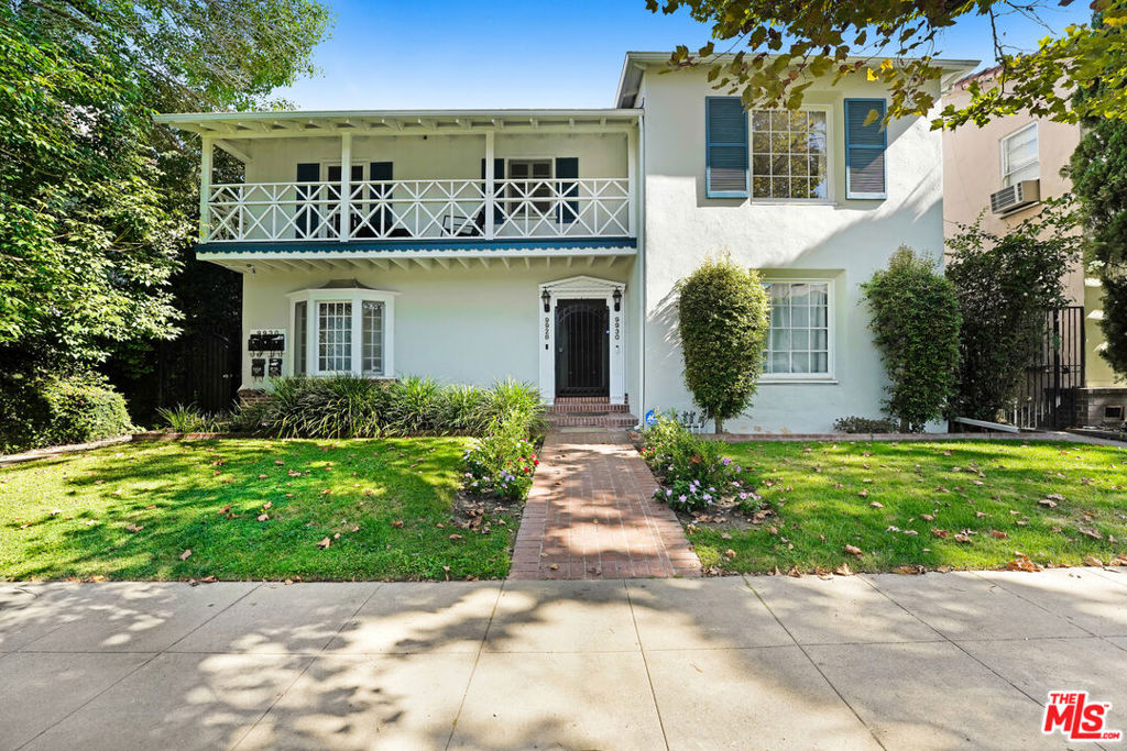 Step into timeless Beverly Hills elegance with this exquisite one-bedroom, one-bath condo, ideally perched on the second floor of a boutique six-unit complex. Just moments from the iconic Rodeo Drive, you'll find yourself surrounded by premier shopping, dining, and the very best of Beverly Hills lifestyle.Inside, natural light floods the 650-square-foot space, highlighting luxurious finishes and a pristine, move-in ready interior. It's the perfect urban retreat, offering both tranquility and convenience. With easy access to everything you need and a setting that feels like home from the moment you walk in, this gem won't last long!