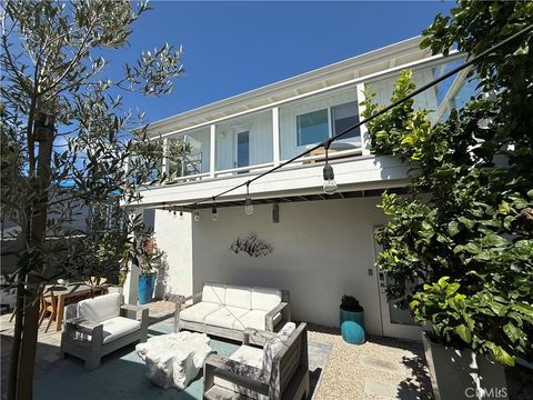 Photo of 236 La Brea, Laguna Beach, CA 92651 (MLS # LG26090202)