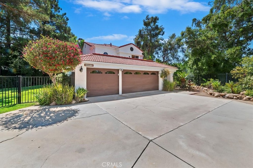 11928 Vista De Cerros Drive