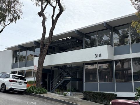 Photo of 3111 2nd Avenue #4, Corona Del Mar, CA 92625 (MLS # NP26069254)