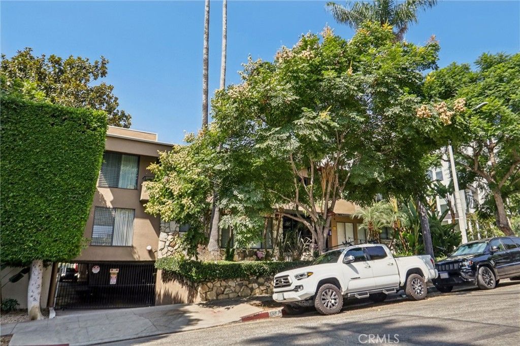 Photo of 1275 Havenhurst Dr. Dr #7, West Hollywood, CA 90046 (MLS # PW25219057)