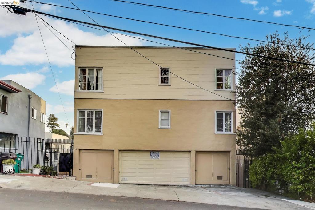 33 E Home Place