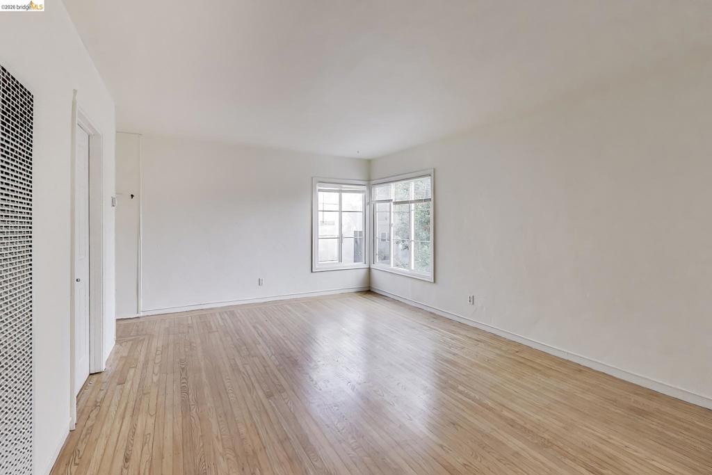 33 E Home Place