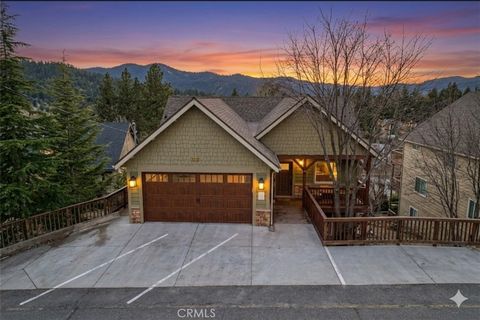 Photo of 26845 Modoc Lane, Lake Arrowhead, CA 92352 (MLS # IG26014613)