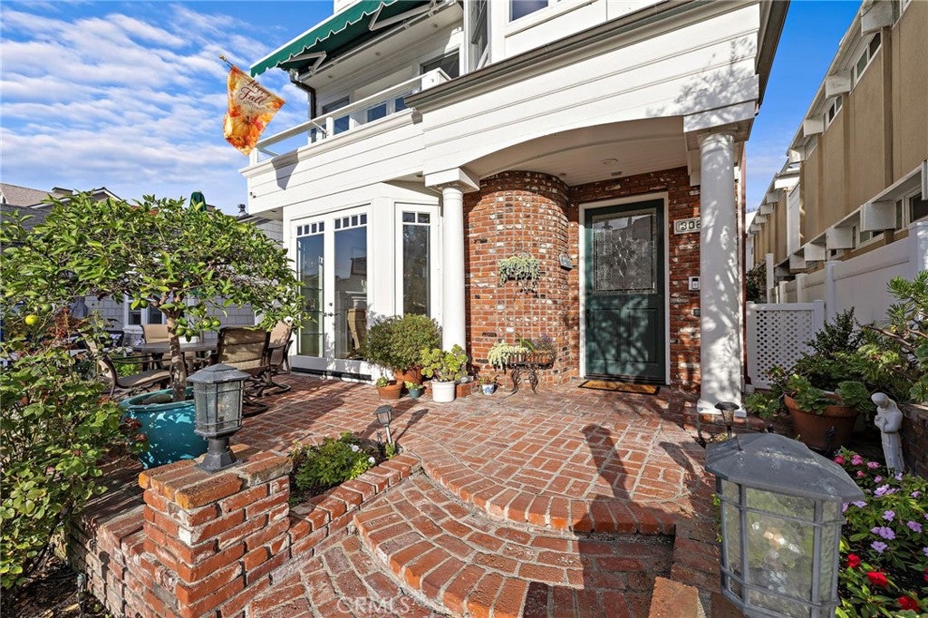 302 Ruby Avenue