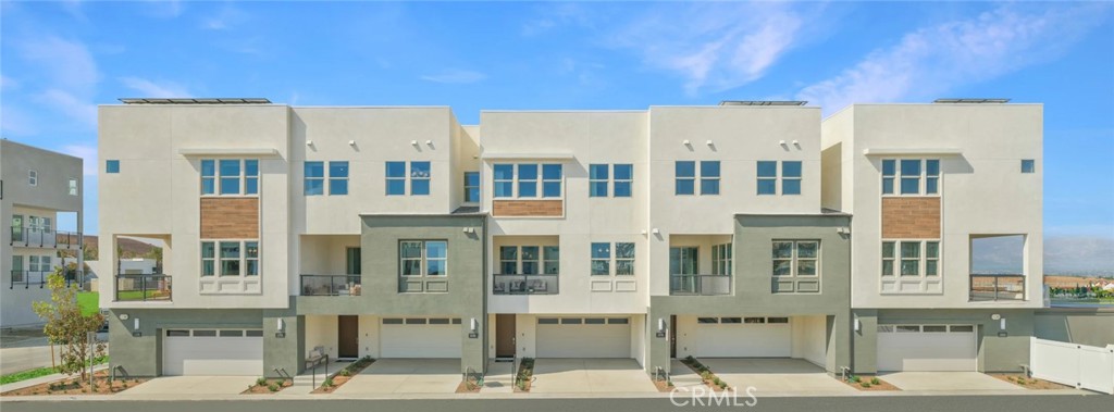 Aria at Metro Heights - Residential