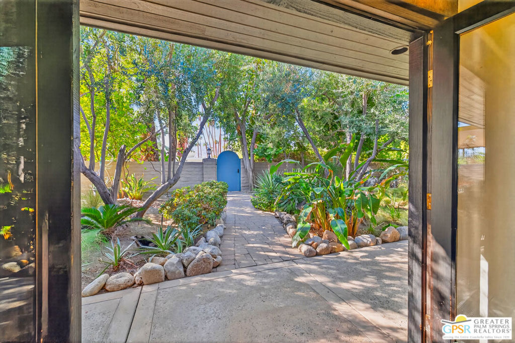 Twin Palms - Residential