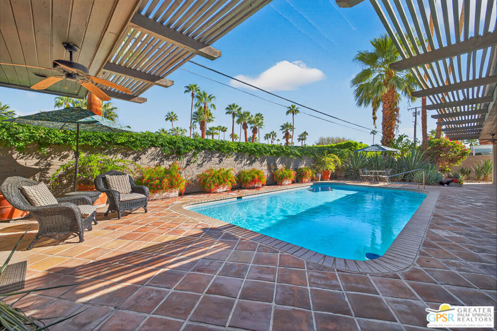 Twin Palms - Residential