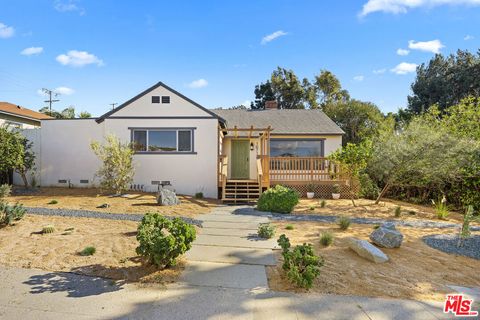 Photo of 10712 Clarkson Road, Los Angeles, CA 90064 (MLS # 26638461)