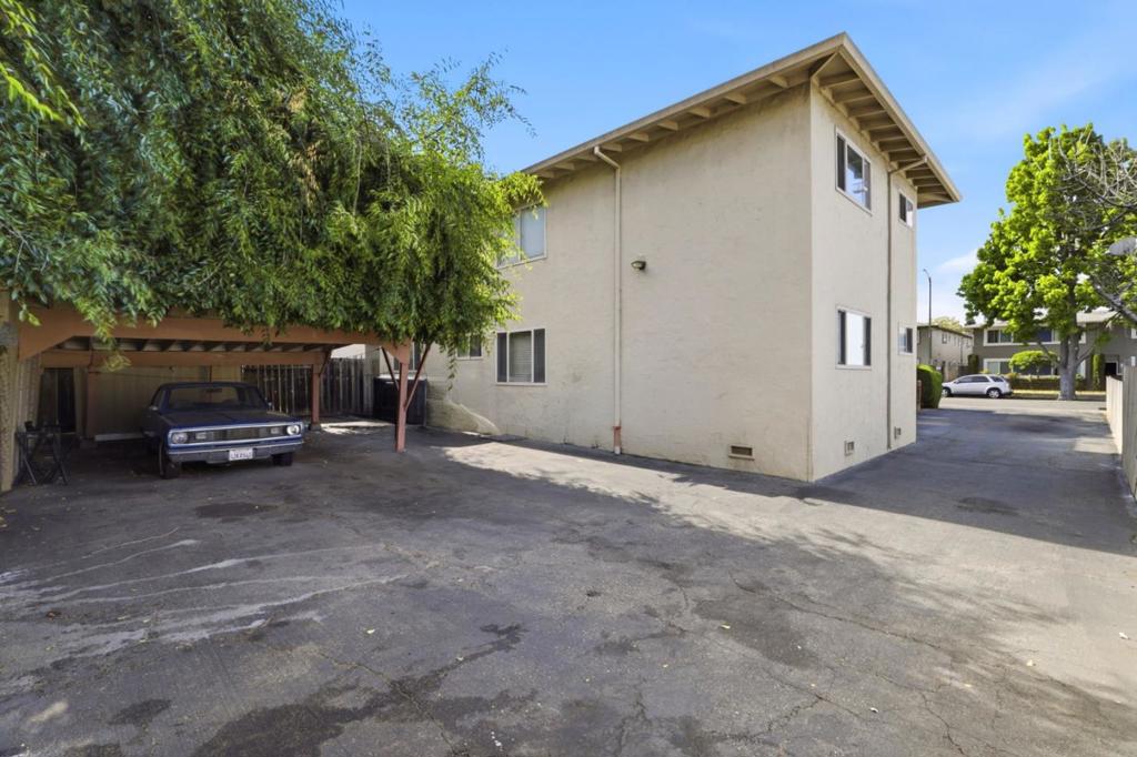 3061 David Avenue