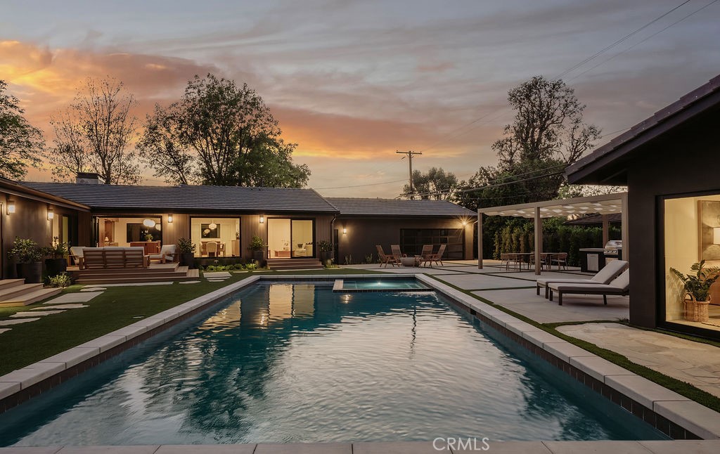 Properties 2 5401 E El Parque