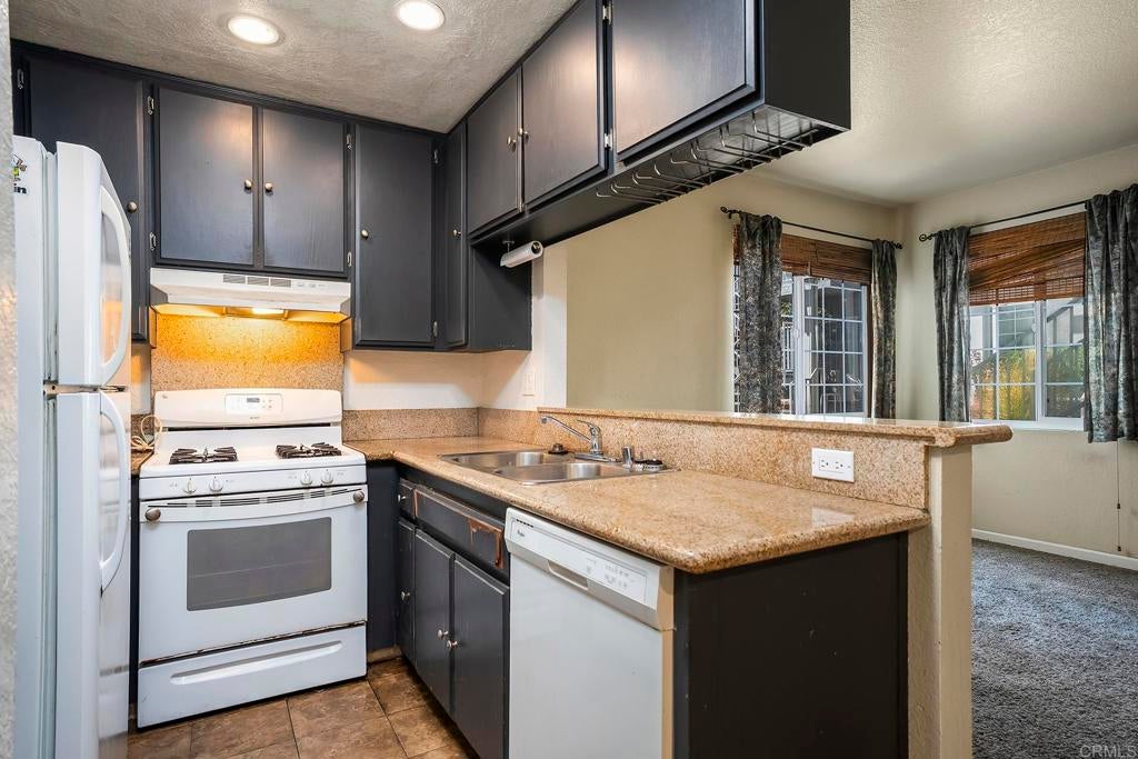 4338 Montalvo 3