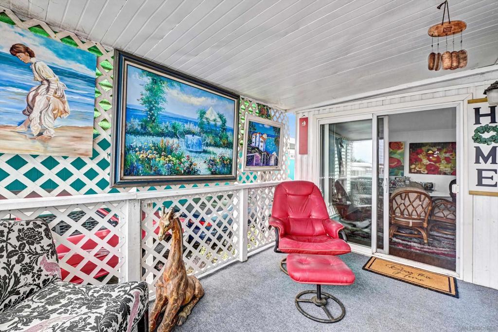 153 Sherri Ln