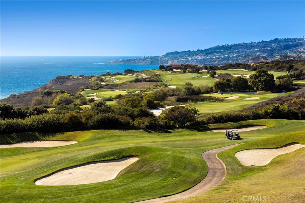 Photo of 3200 La Rotonda Drive #316, Rancho Palos Verdes, CA 90275 (MLS # OC25234445)