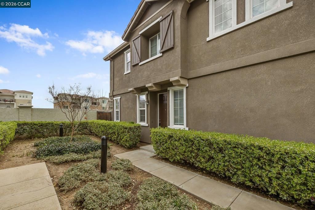 Photo of 320 320 Jefferson Dr Dr, Brentwood, CA 94513 (MLS # 41125858)