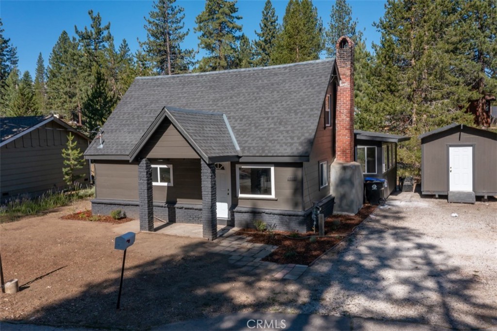 Newly Renovated Tahoe Retreat with Modern Finishes! A beautifully updated mountain home tucked away in the heart of South Lake Tahoe. This freshly renovated gem blends modern style with cozy charm. Step into a bright and airy interior featuring brand-new vinyl flooring and plush carpet throughout. The kitchen has been tastefully updated with sleek new cabinets, quartz countertops, and stainless steel appliances. For year-round comfort, the home is equipped with an efficient mini-split AC and heating system. Both bathrooms showcase striking black tile flooring and an eye-catching slat wood-style tile backsplash that adds warmth and texture to the modern design. Upstairs, you'll find two versatile loft spaces that offer additional room for sleeping quarters, a home office, or extra storage. Located just minutes from the lake, trails, ski resorts, and dining, this home is a rare blend of style, function, and location. Don't miss your chance to own a turnkey home in one of Tahoe's most sought-after neighborhoods!