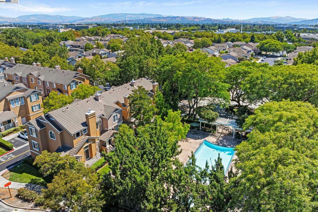 BROOKSIDE - Residential