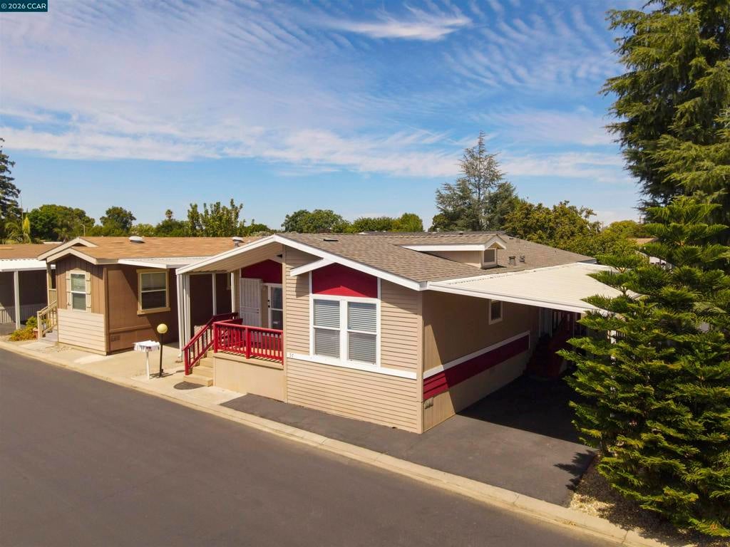 Photo of 3660 Walnut Blvd, Brentwood, CA 94513 (MLS # 41146557)