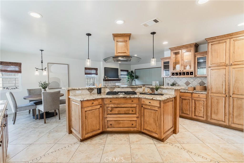 40163 White Leaf Lane