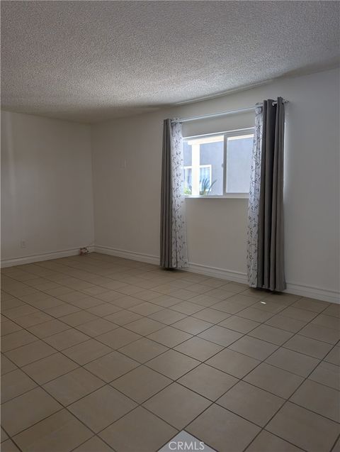 Photo of 665 W Altadena Dr #51, Altadena, CA 91001 (MLS # PF26046907)