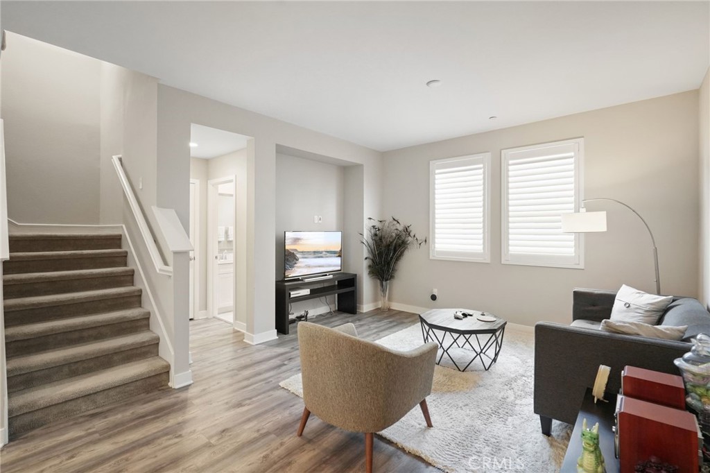627 W Foothill Boulevard 36