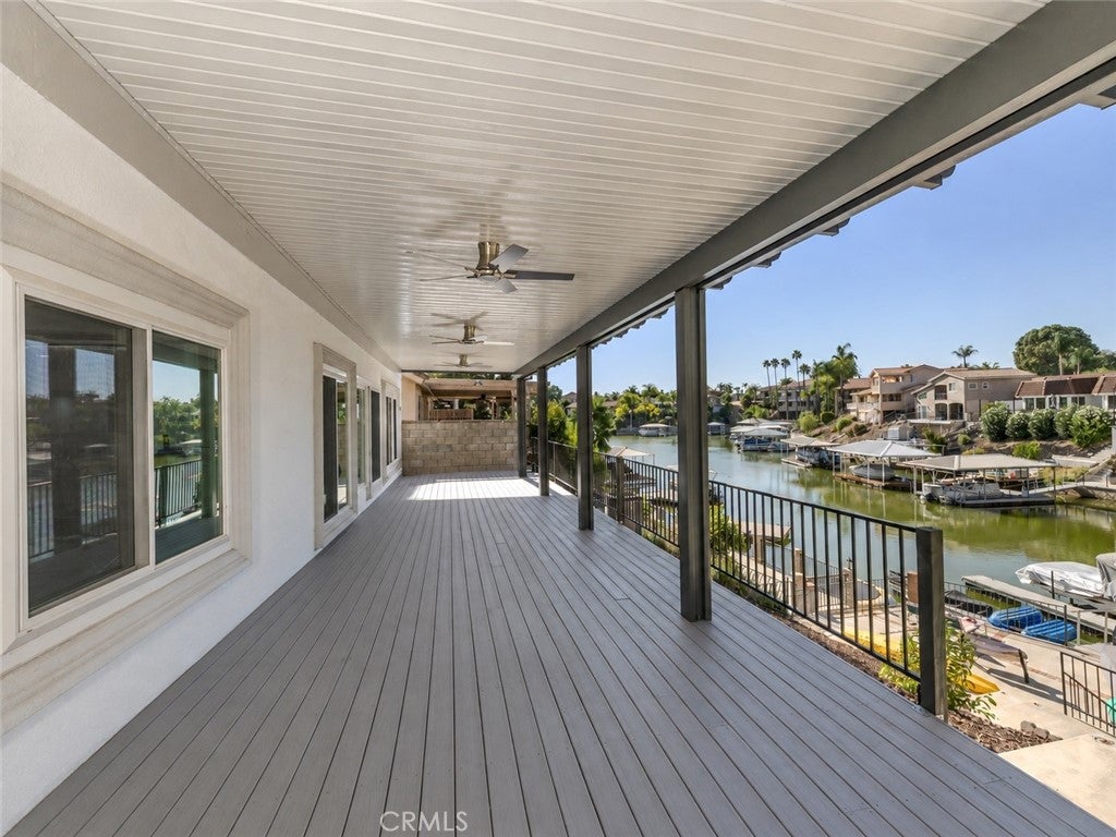 22706 Lighthouse