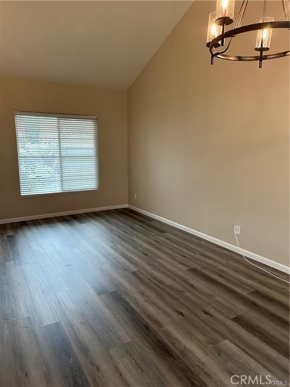 Properties 1 55 Avignon Avenue