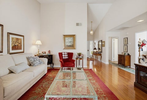 Tiny photo for 5870 Oakmont DR, Banning, CA 92220 (MLS # OC26231686)